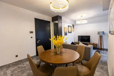 Apartamento de tres dormitorios — D1mension & Zenity - Signature Suites - Gym & Pool - District 1